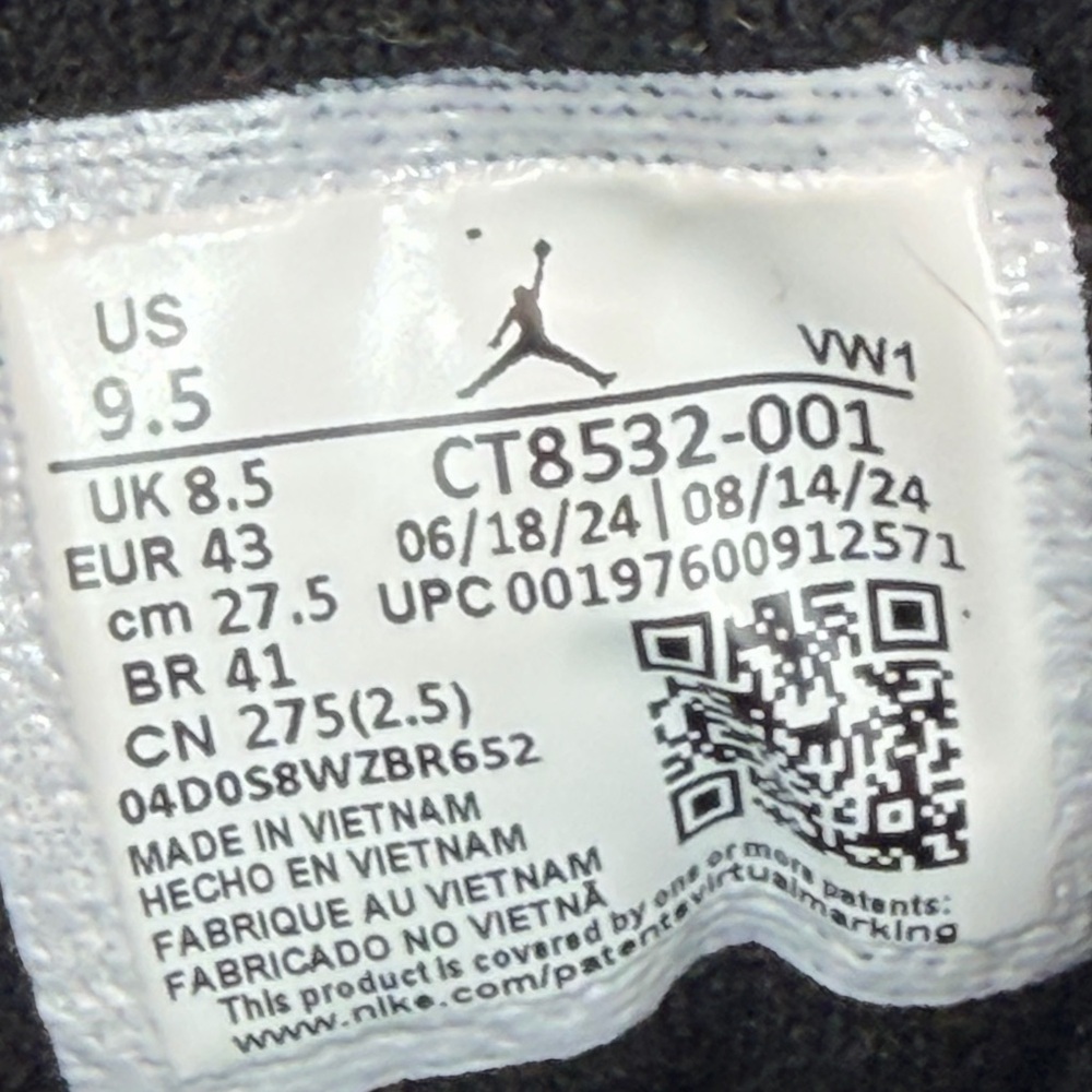 Jordan 3 Black Cat - Picture 7 of 12